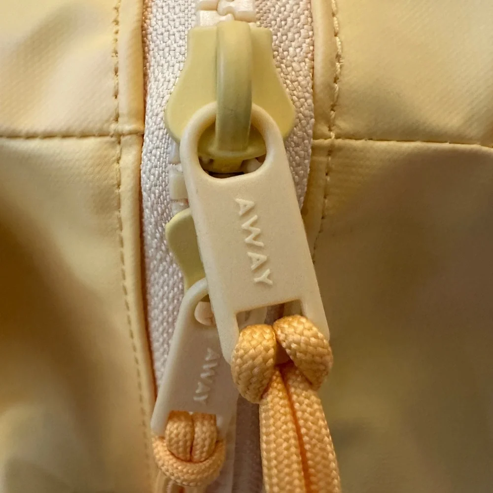 AWAY duffel bag NWOT Yellow - Picture 5 of 11